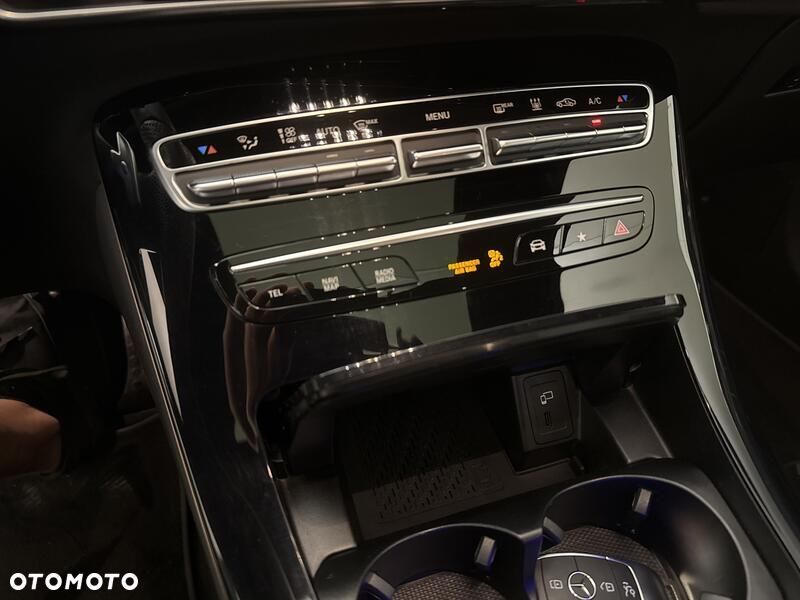 Mercedes-Benz EQC 400 4-Matic - 17