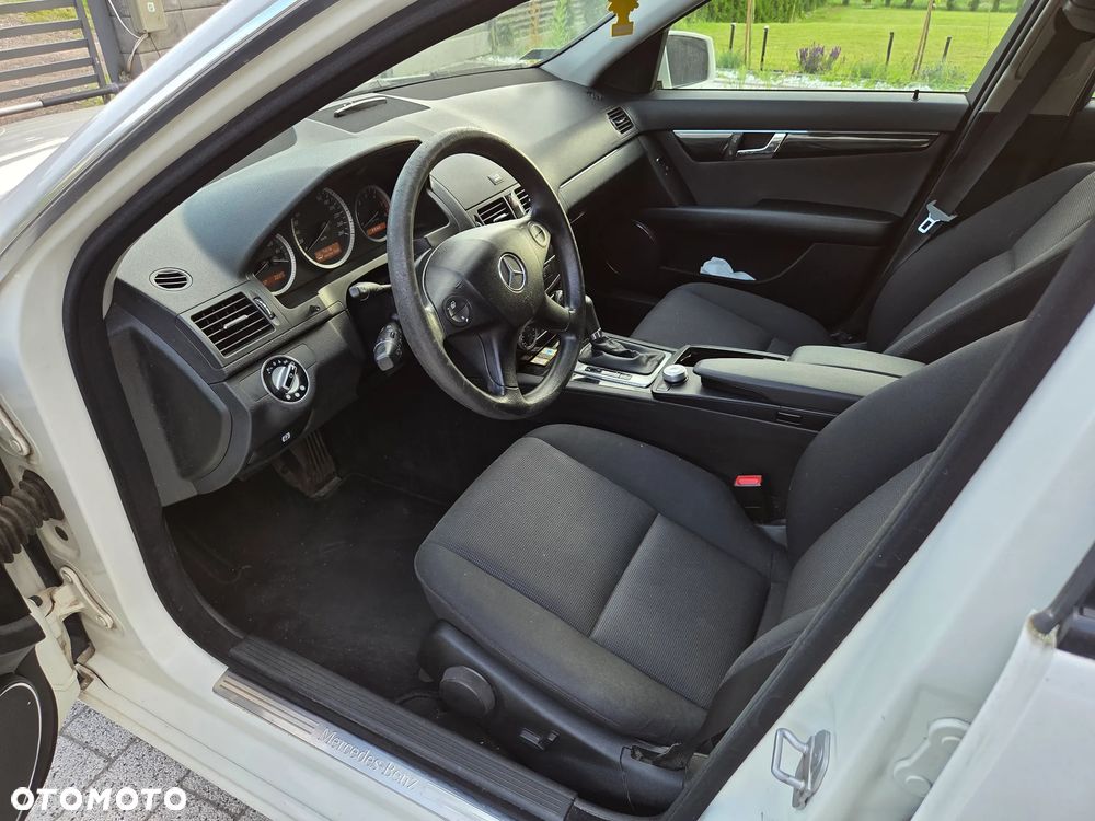 Mercedes-Benz Klasa C 200 CDI DPF Automatik - 9