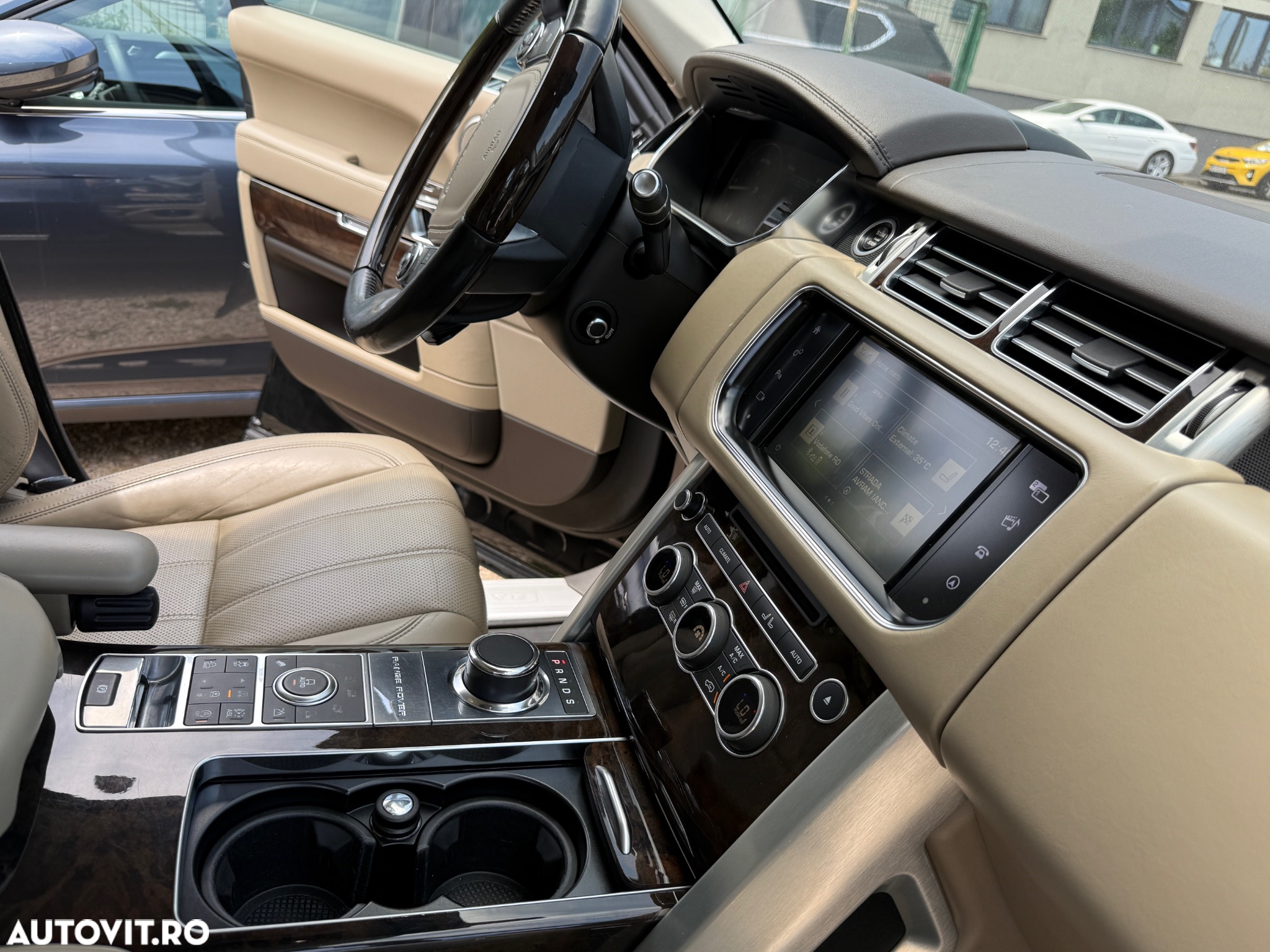 Land Rover Range Rover Vogue - 40