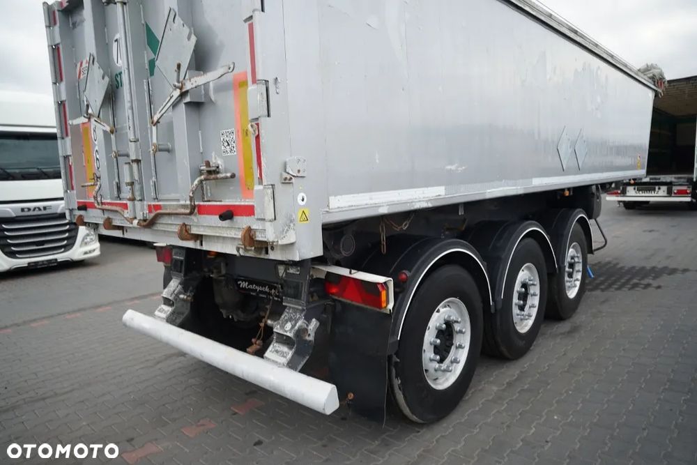 Stas / WYWROTKA - 28 m3 / ALUMINIOWA / OŚ PODNOSZONA / PLANDEKA ELEKTRYCZNA /   WAGA: 5 260 KG / / - 13