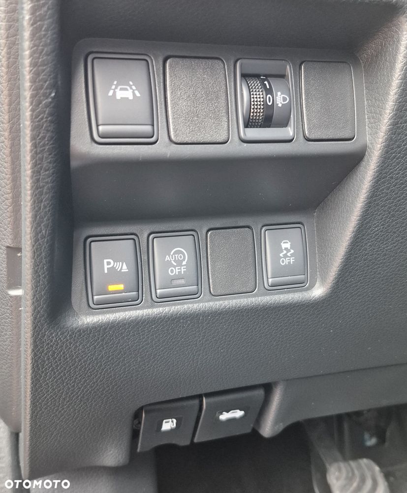 Nissan Qashqai 1.6 DIG-T N-Connecta - 20