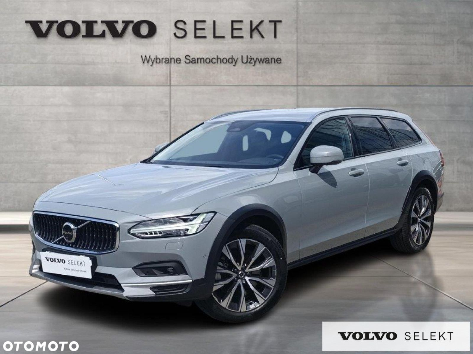 Volvo V90 Cross Country - 2