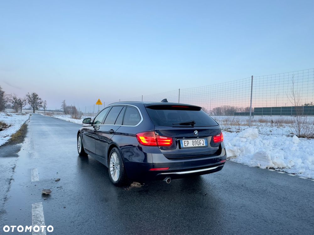 BMW Seria 3 320d Sport-Aut Luxury Line - 3