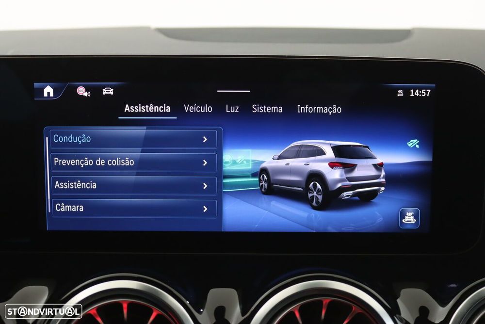 Mercedes-Benz GLA 250 e 8G-DCT AMG Line - 29