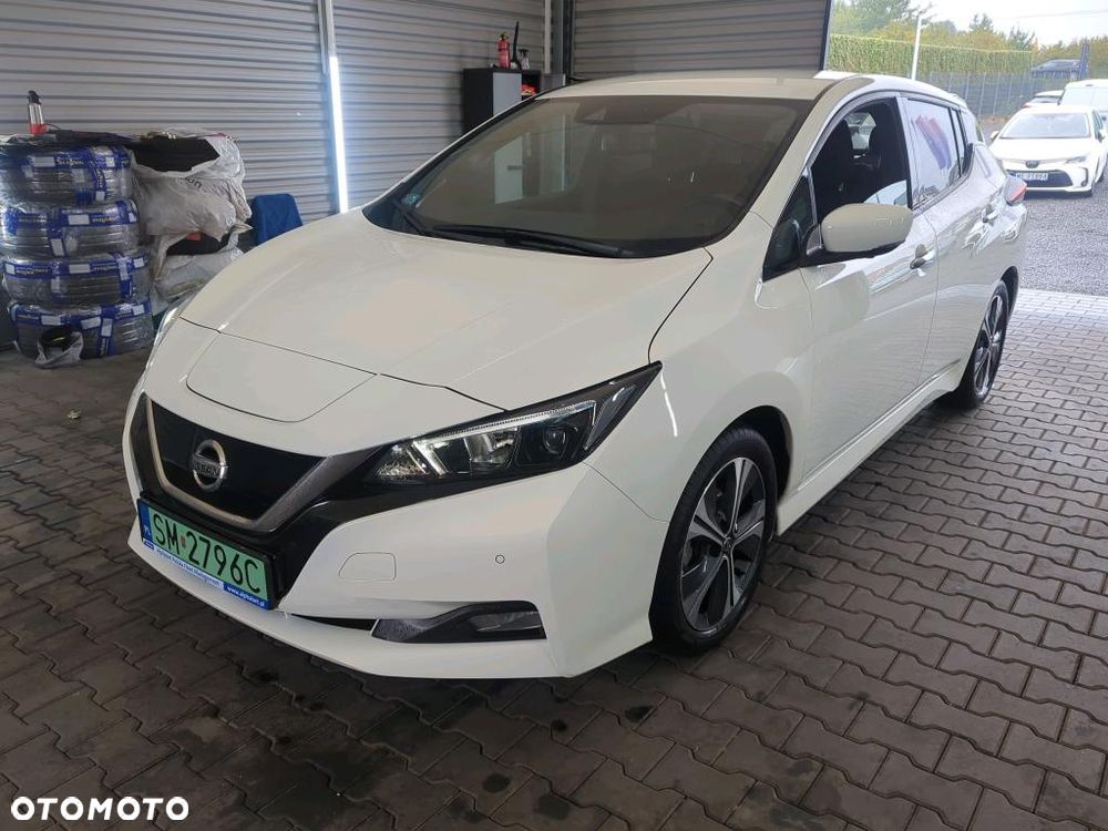 Nissan Leaf 40kWh N-Connecta - 2