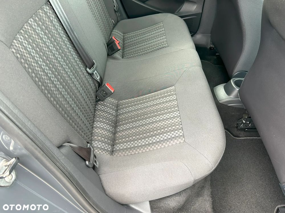 Volkswagen Polo - 31