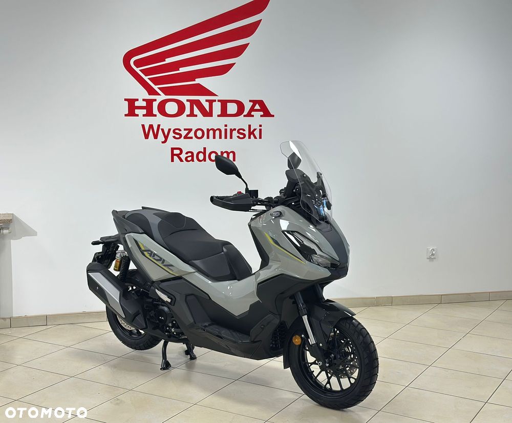 Honda ADV350 - 1