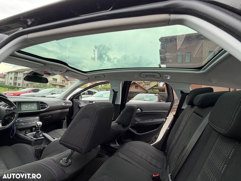 Peugeot 308 1.6HDi Premium - 36