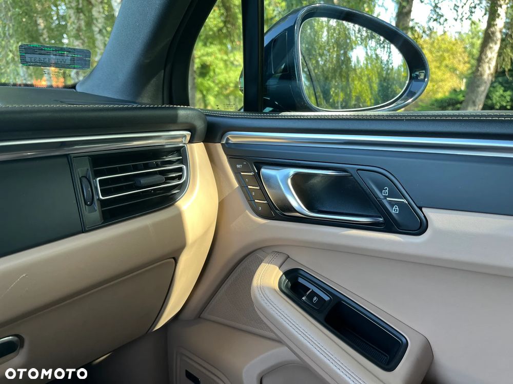 Porsche Macan Standard - 29