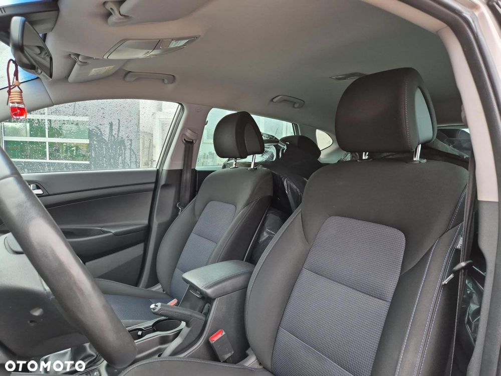 Hyundai Tucson 1.7 CRDI BlueDrive Comfort 2WD - 12