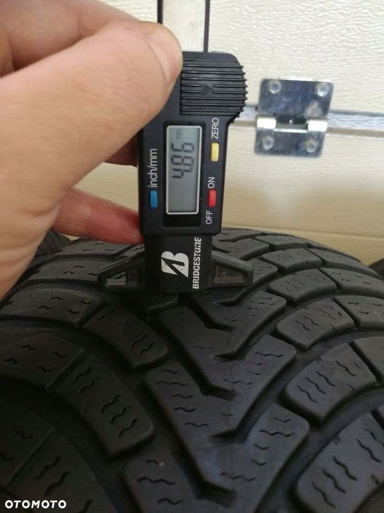 Opony zimowe 215/65 R 17 Falken Eurowinter HS01 SUV - 4