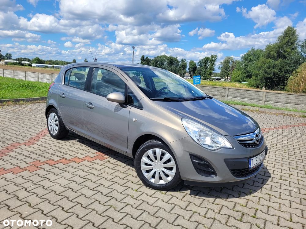Opel Corsa 1.2 16V Cosmo - 6