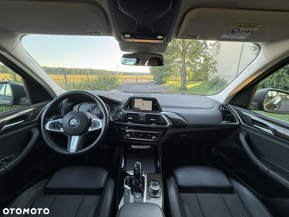 BMW X3 xDrive20i Advantage - 3