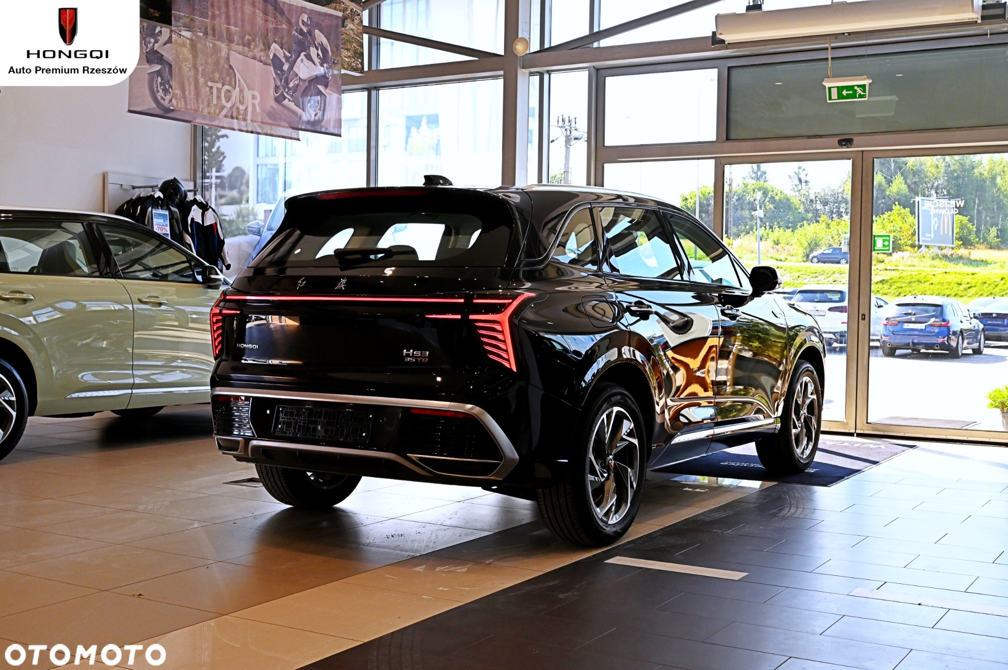 Hongqi HS3 - 21