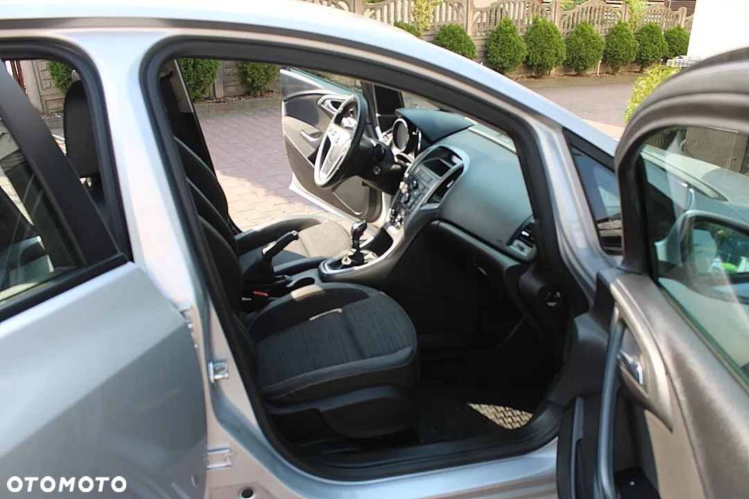 Opel Astra IV 1.6 Cosmo - 15