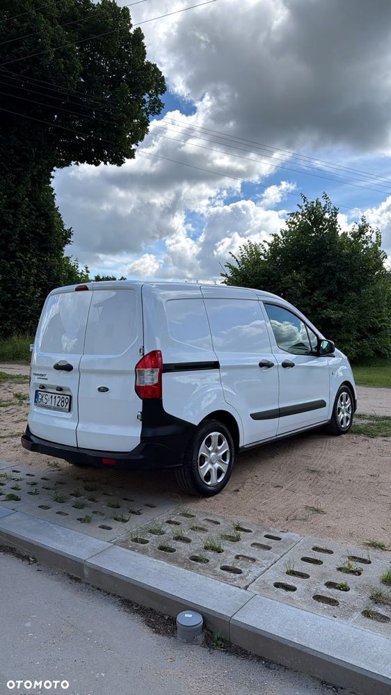 Ford Courier - 4