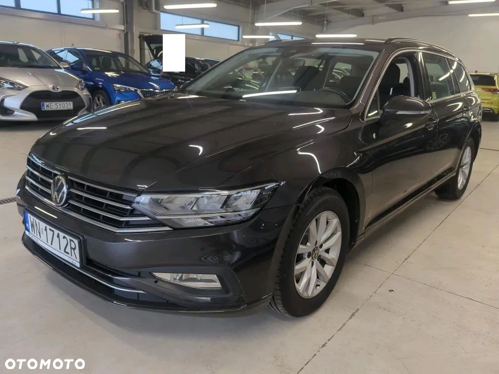 Volkswagen Passat 1.5 TSI EVO Business - 1