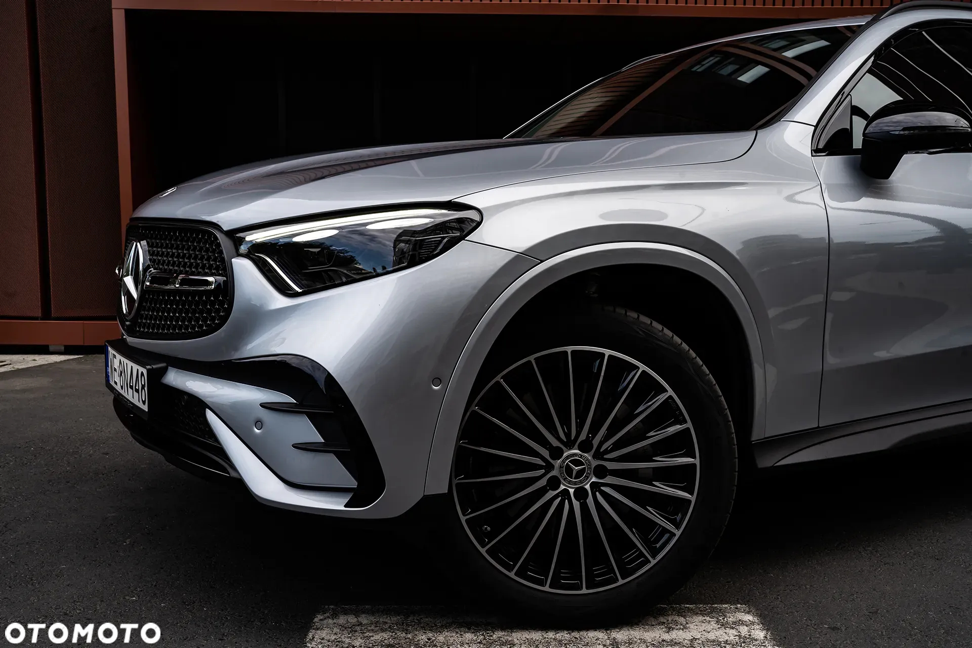 Mercedes-Benz GLC 300 e 4-Matic AMG Line - 23