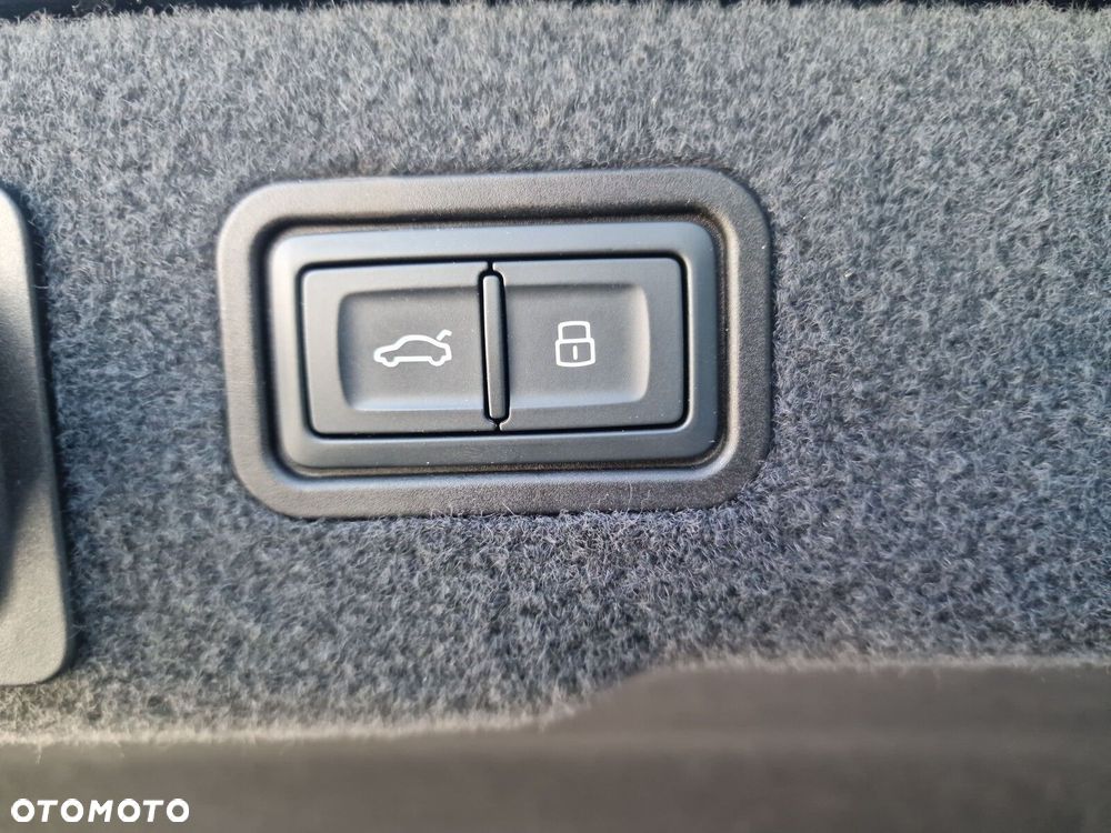 Audi A8 50 TDI mHEV Quattro Tiptr - 31