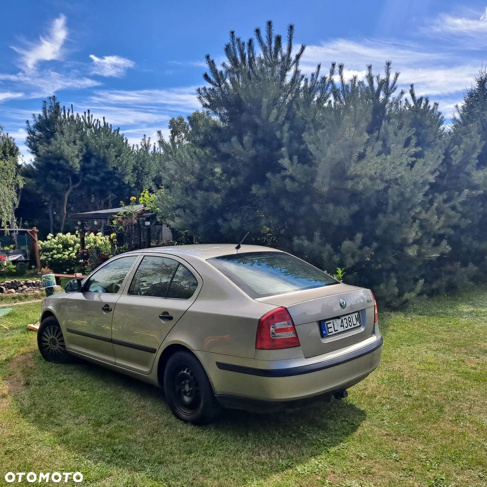Skoda Octavia 1.6 Tour - 5