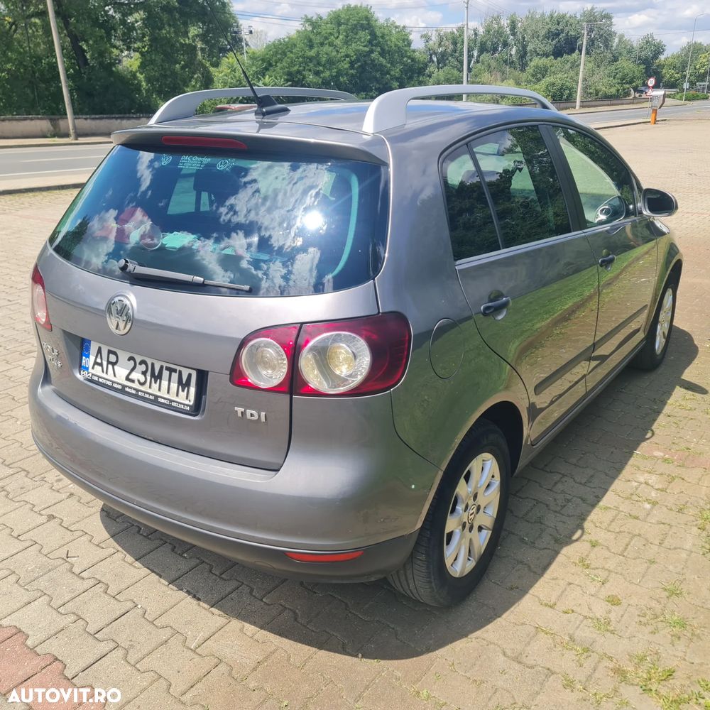Volkswagen Golf Plus - 10
