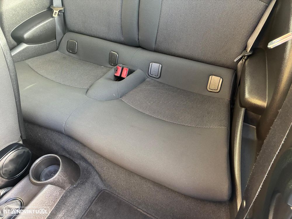 MINI 3 Portas One - 8