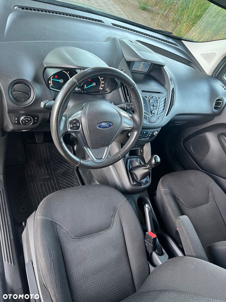 Ford Transit courier - 9