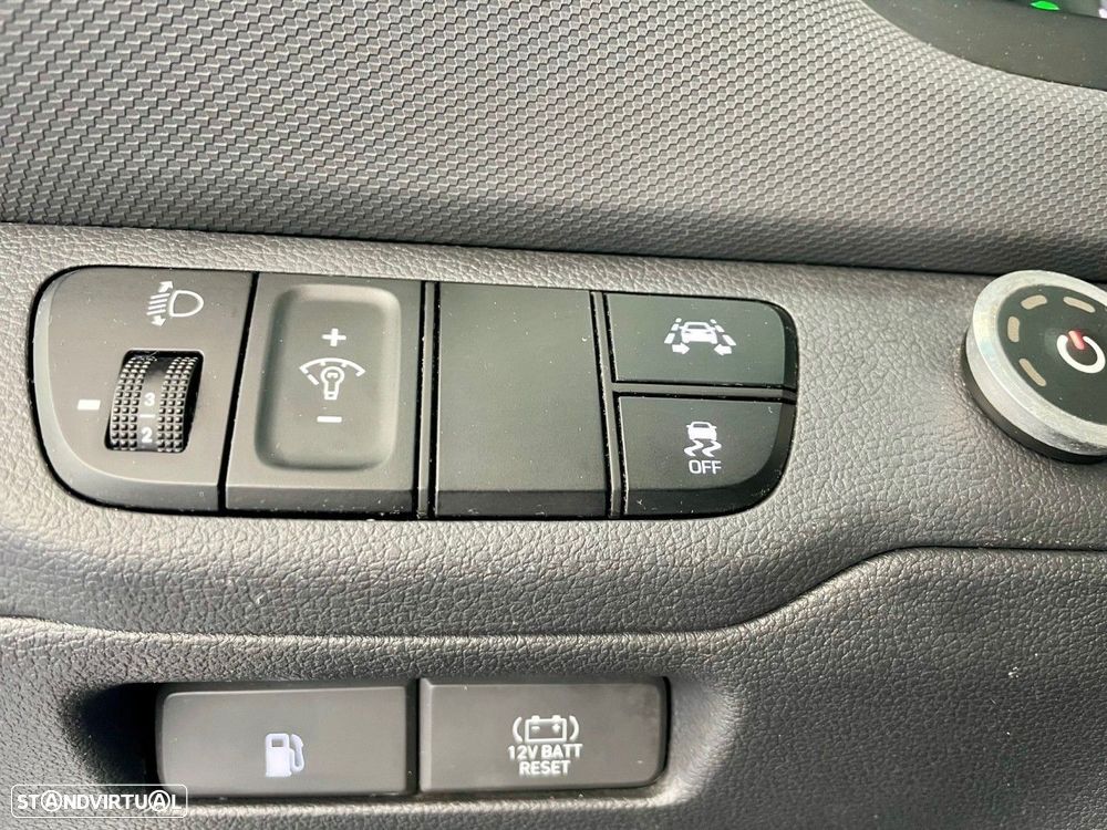 Hyundai Ioniq 1.6 GDI HEV - 19