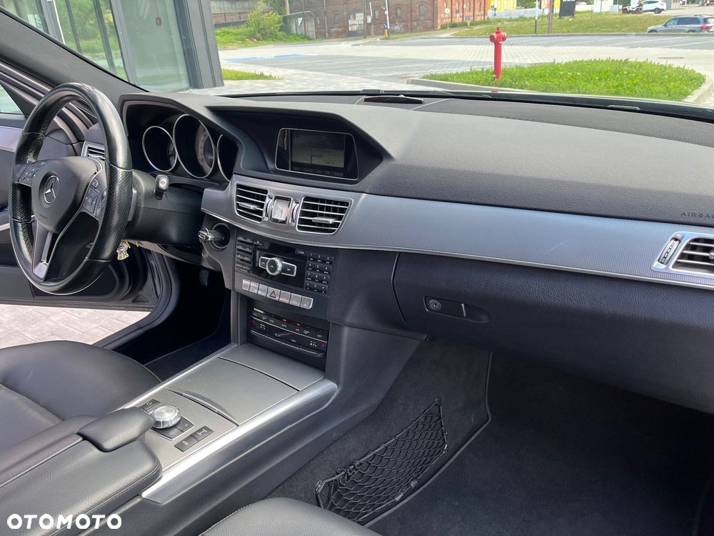 Mercedes-Benz Klasa E 200 BlueTEC 7G-TRONIC Avantgarde - 19