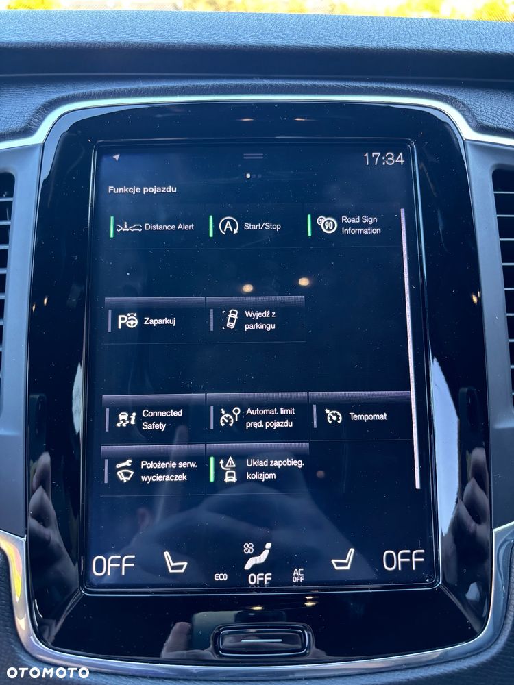 Volvo XC 90 D5 AWD Momentum - 32