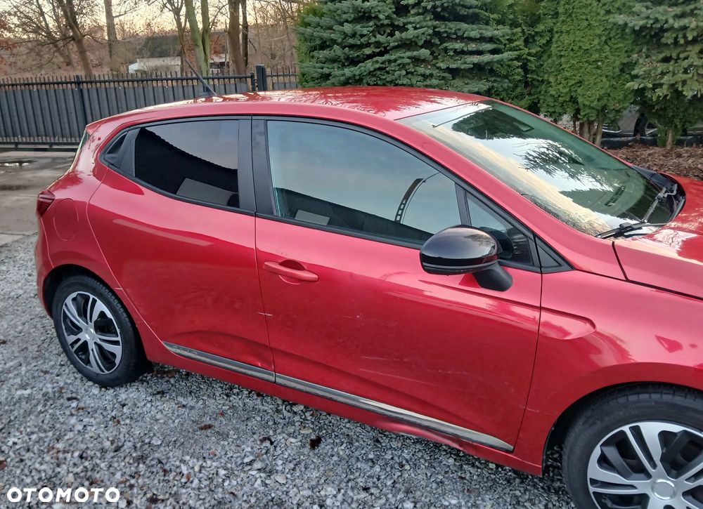 Renault Clio 1.0 TCe Zen Xtronic - 12