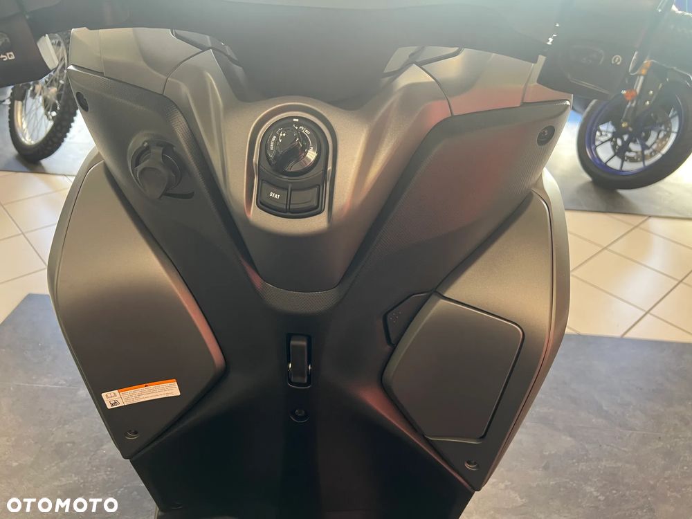 Yamaha Tricity - 11