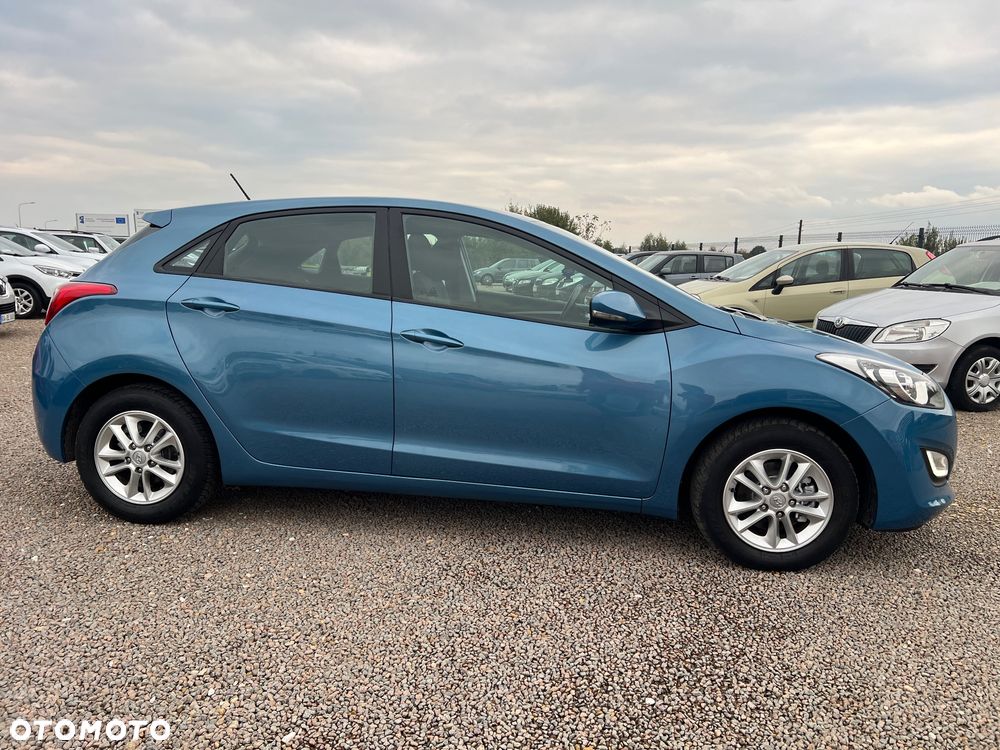 Hyundai i30 1.4 Intro Edition - 6