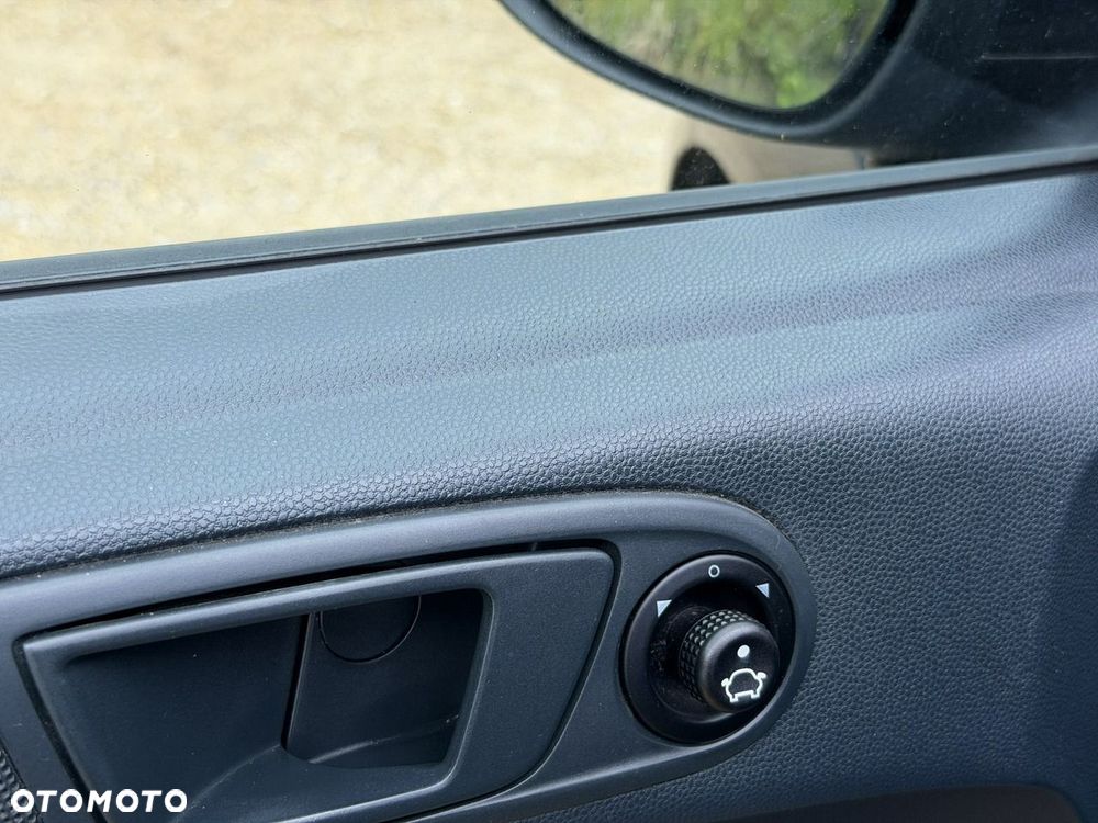 Ford Fiesta - 15