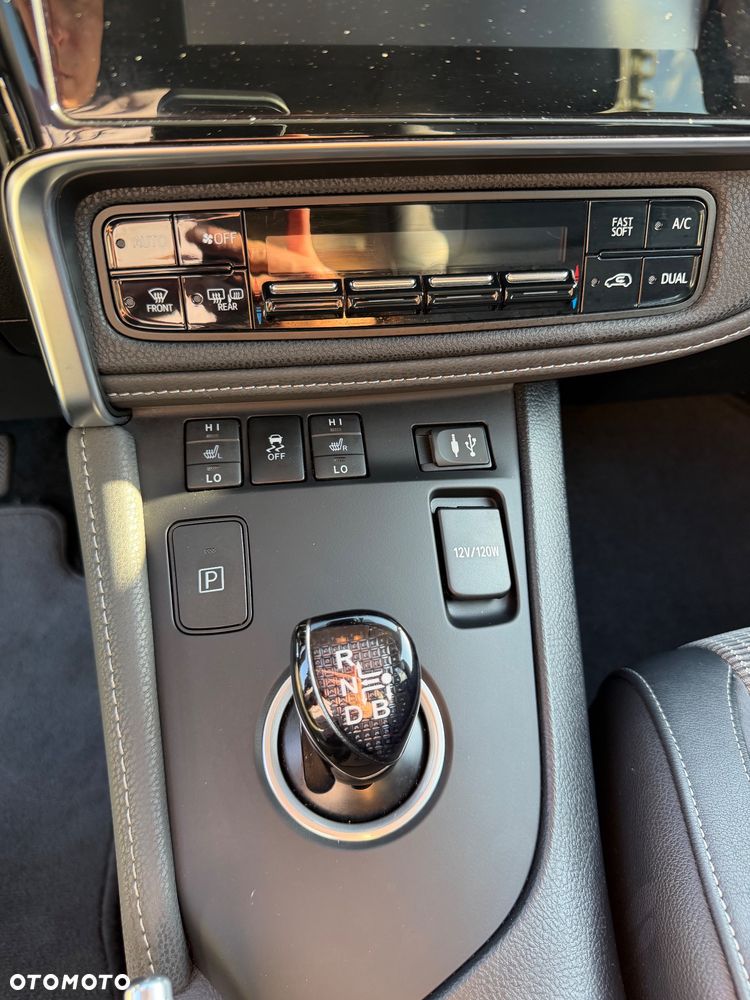 Toyota Auris - 22