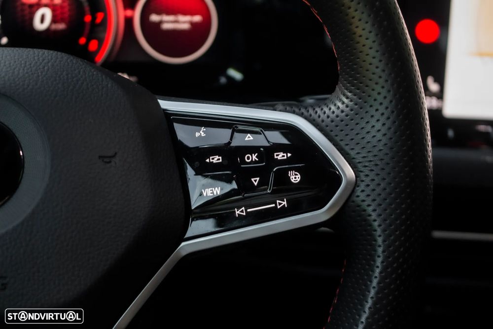 VW Golf 2.0 TSI OPF DSG GTI - 15