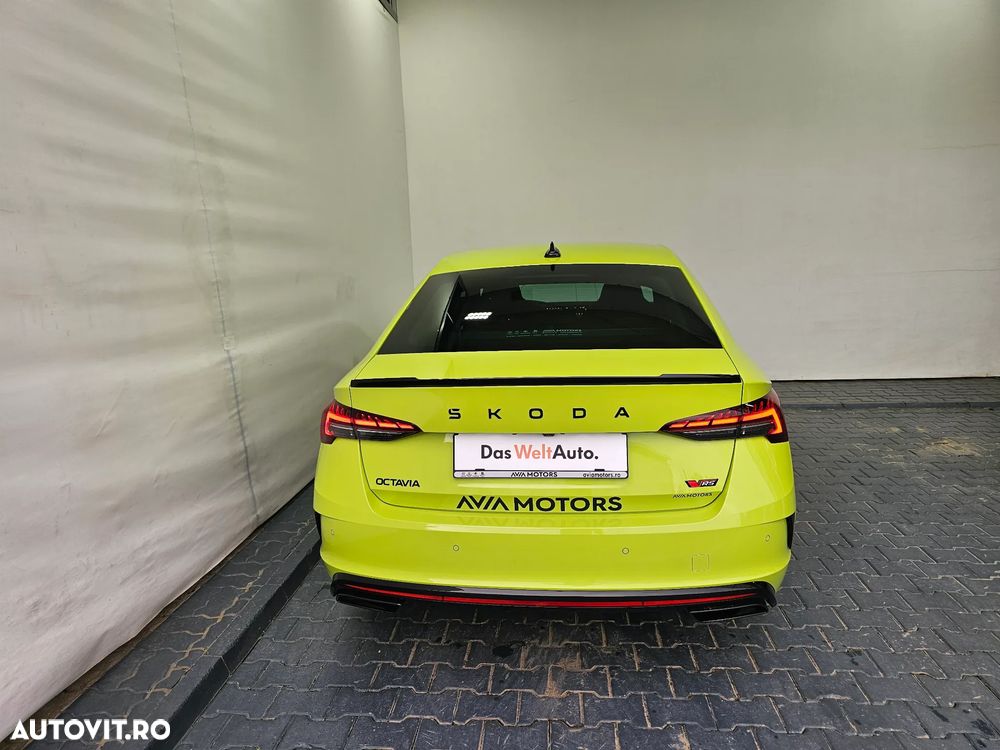 Skoda Octavia 2.0 TSI 265 CP DSG RS - 34