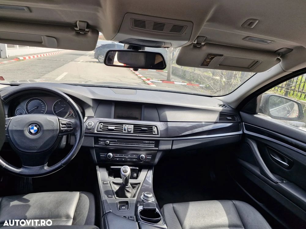 BMW Seria 5 520d - 13