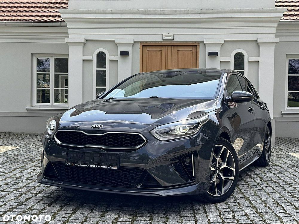 Kia ProCeed - 11