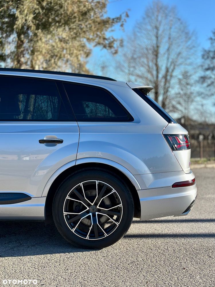 Audi SQ7 - 11