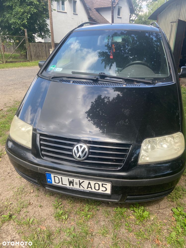 Volkswagen Sharan 2.0 Basis - 1