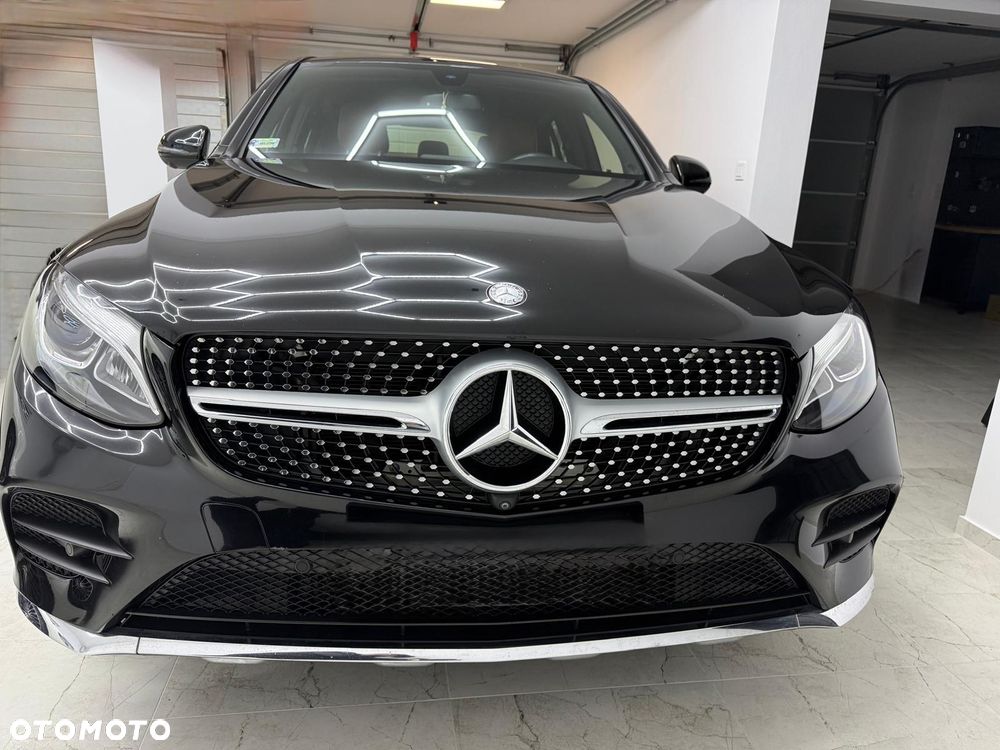 Mercedes-Benz GLC - 4