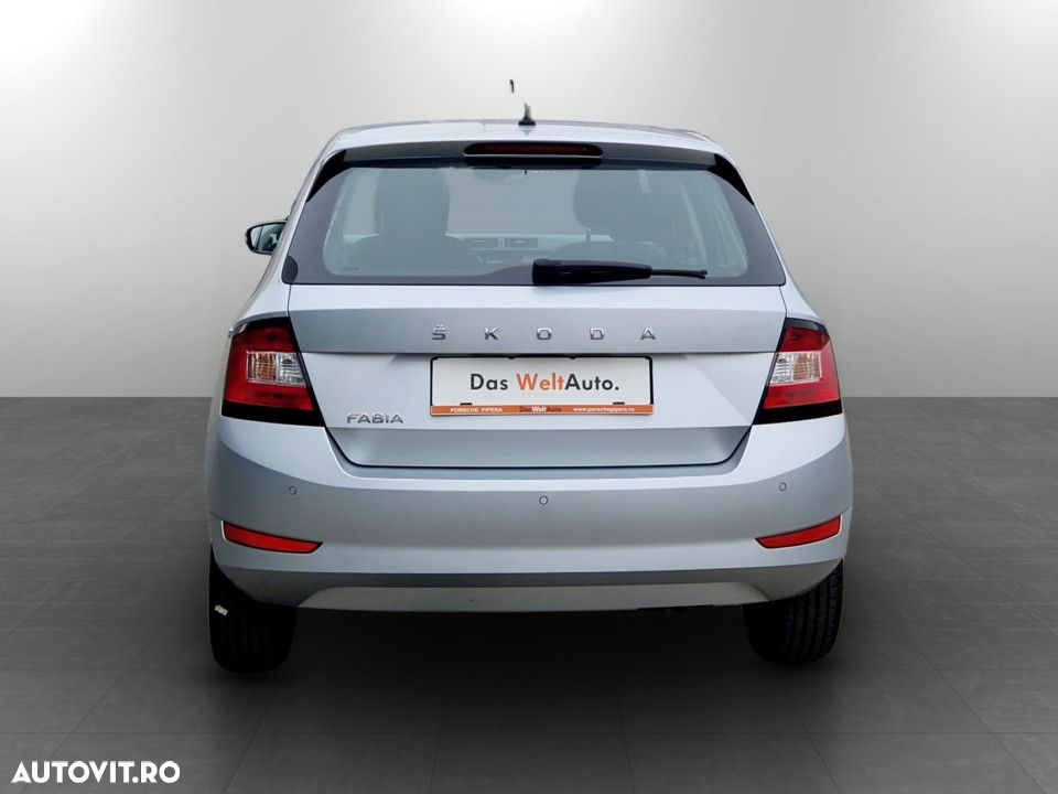 Skoda Fabia - 8
