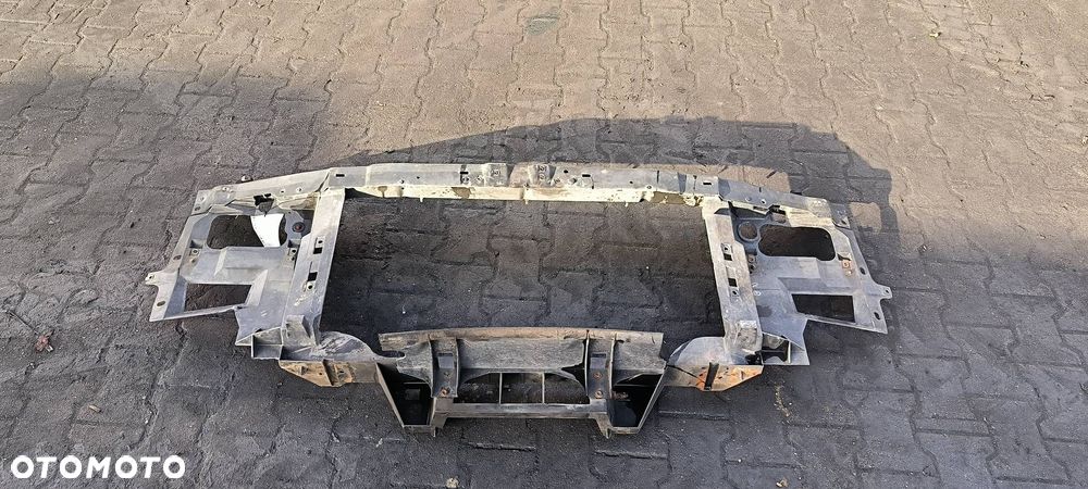 PAS PRZEDNI GMC SAVANA - 1