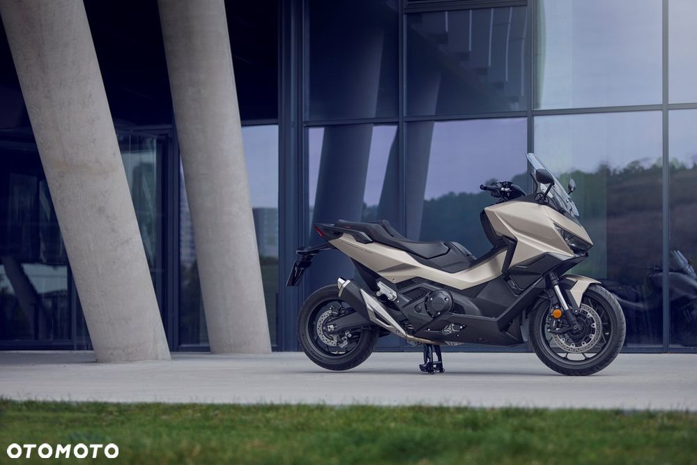 Honda NSS - 5
