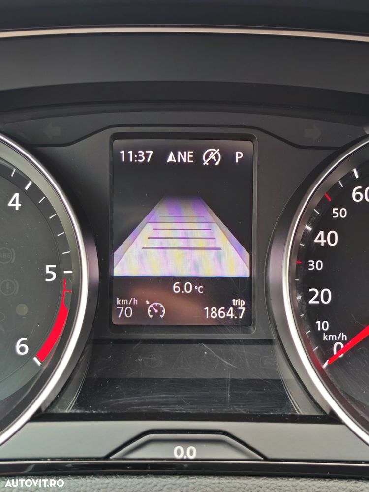 Volkswagen Passat - 29