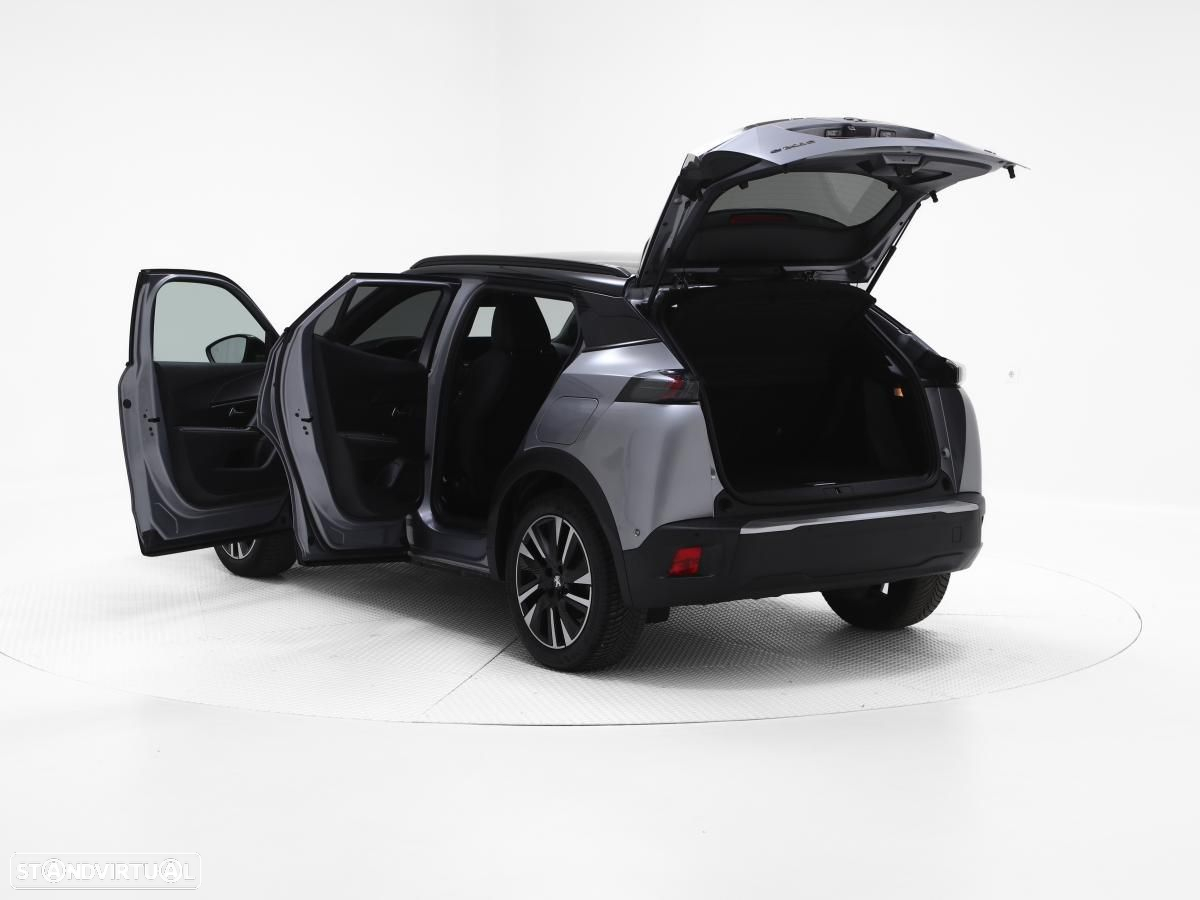 Peugeot e-2008 50 kWh GT - 5
