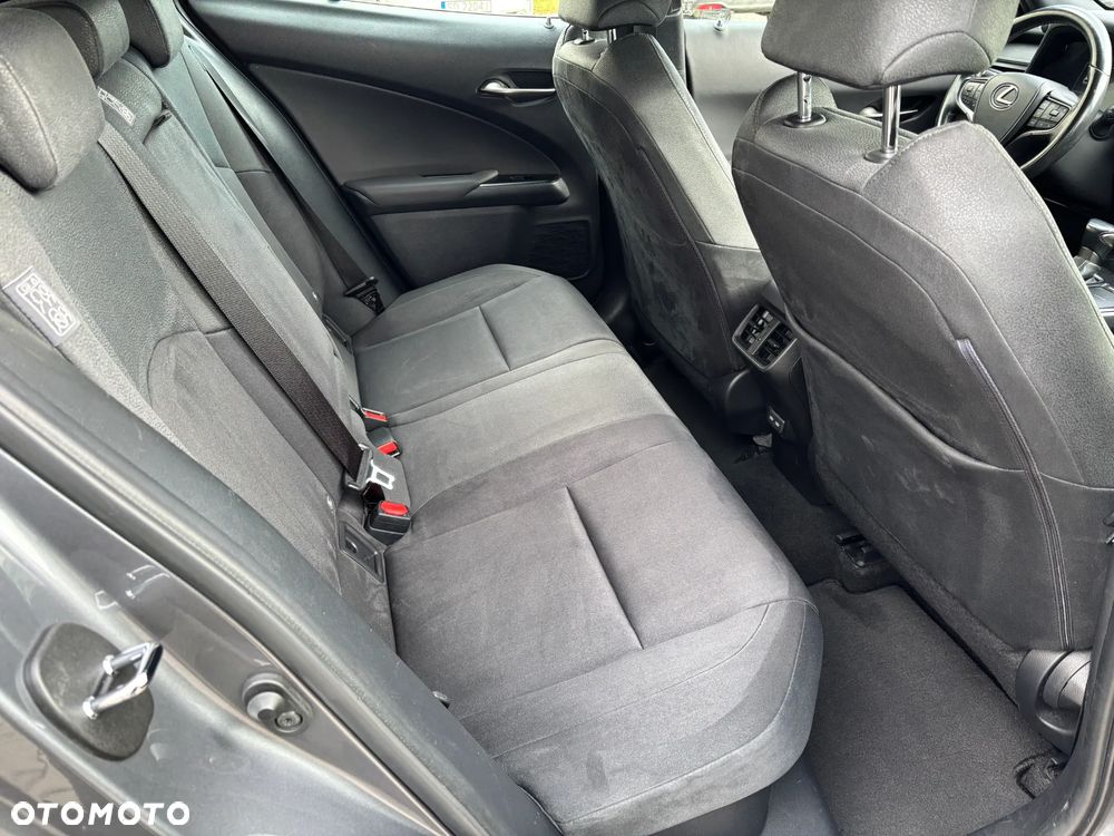 Lexus UX 250h GPF Business 2WD - 17
