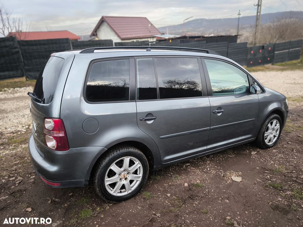Volkswagen Touran 1.9TDI Highline - 6