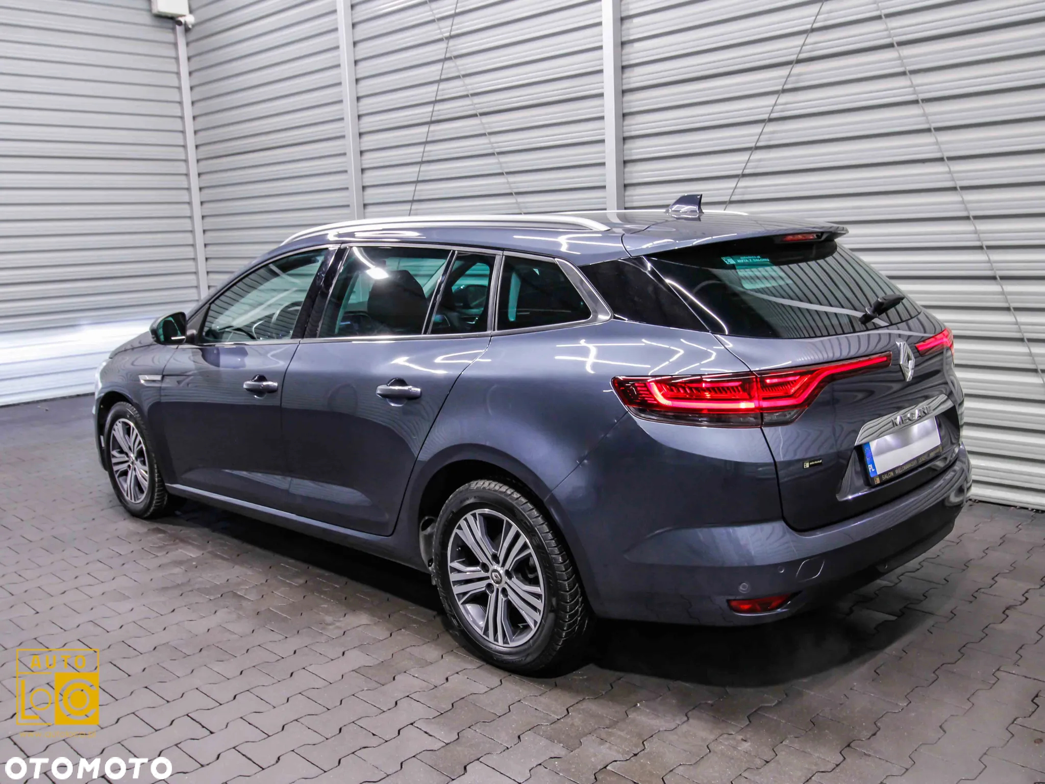 Renault Megane 1.3 TCe FAP Equilibre EDC - 4